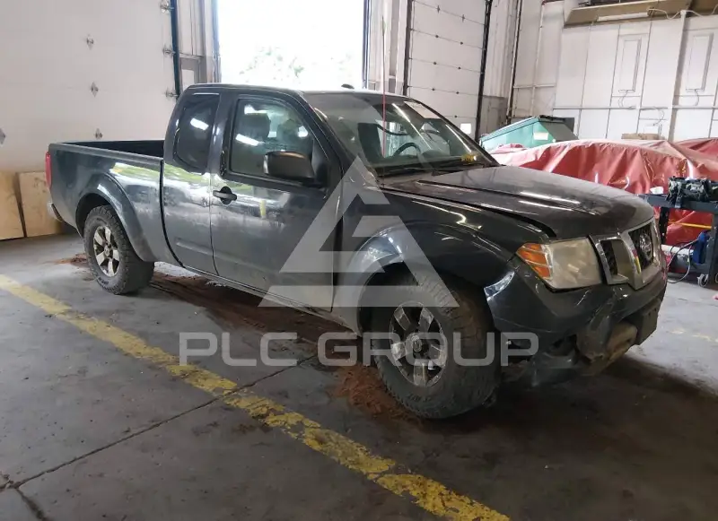 2013 Nissan FRONTIER photo