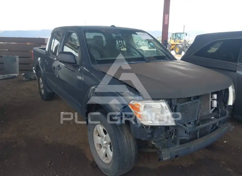 2013 Nissan FRONTIER фото