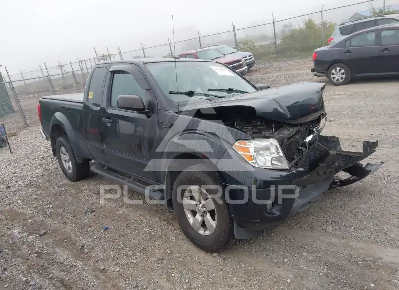 2013 Nissan FRONTIER photo