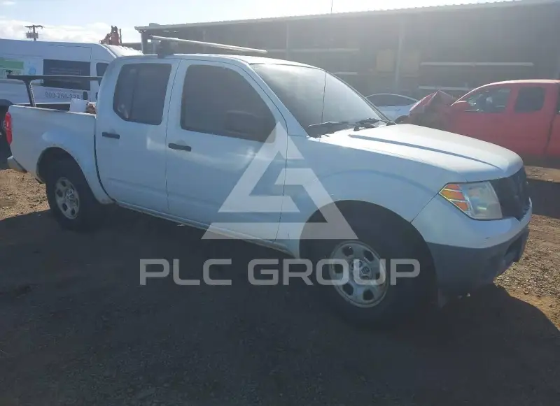 2013 Nissan FRONTIER фото