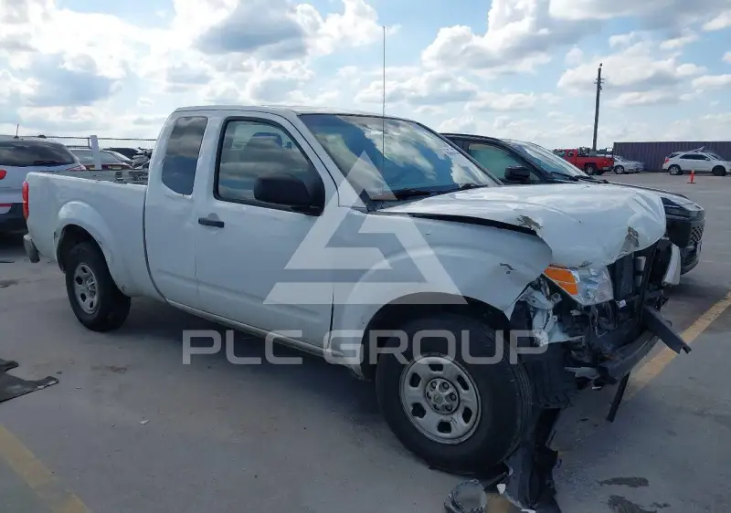 2013 Nissan FRONTIER photo