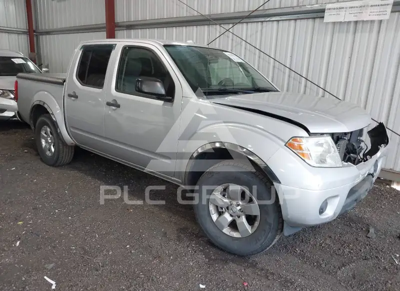 2013 Nissan FRONTIER фото
