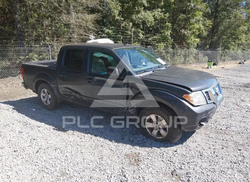 2013 Nissan FRONTIER photo
