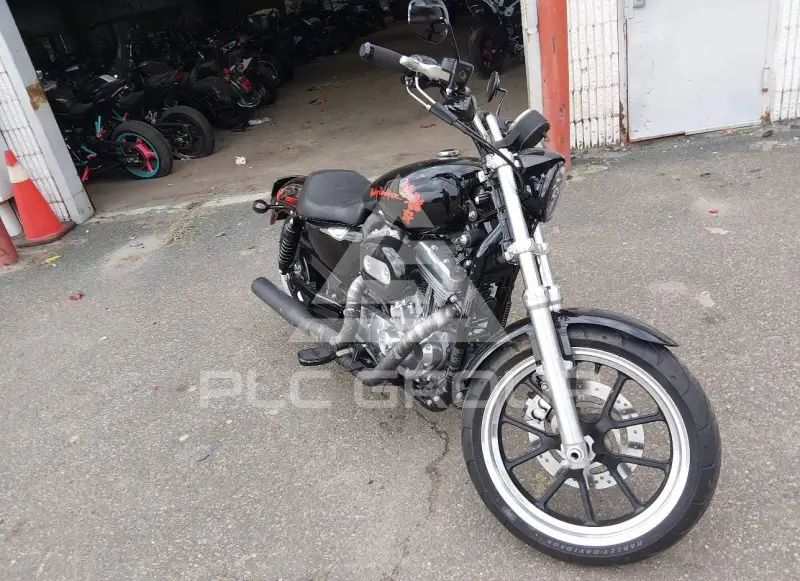 2013 Harley-Davidson XL883 фото