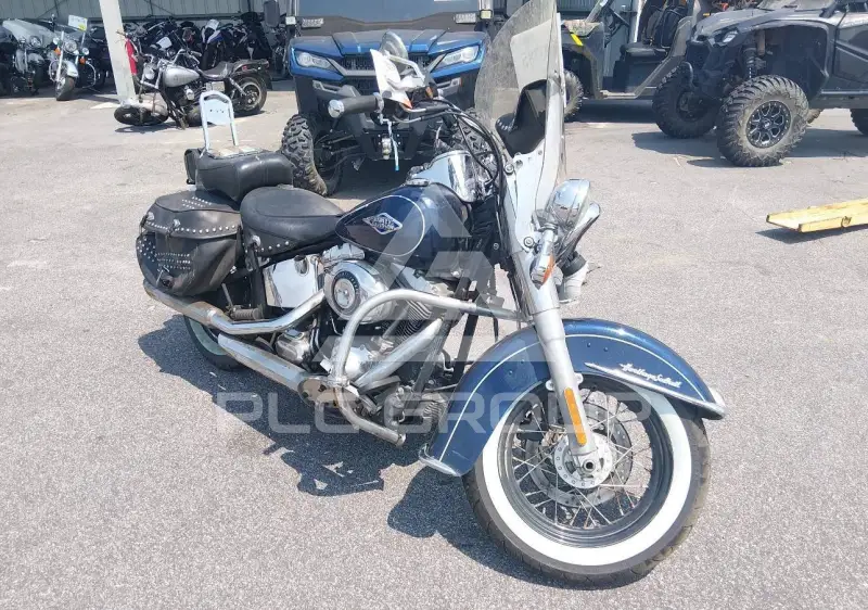 2013 Harley-Davidson FLSTC photo