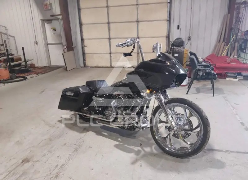 2013 Harley-Davidson FLTRX фото