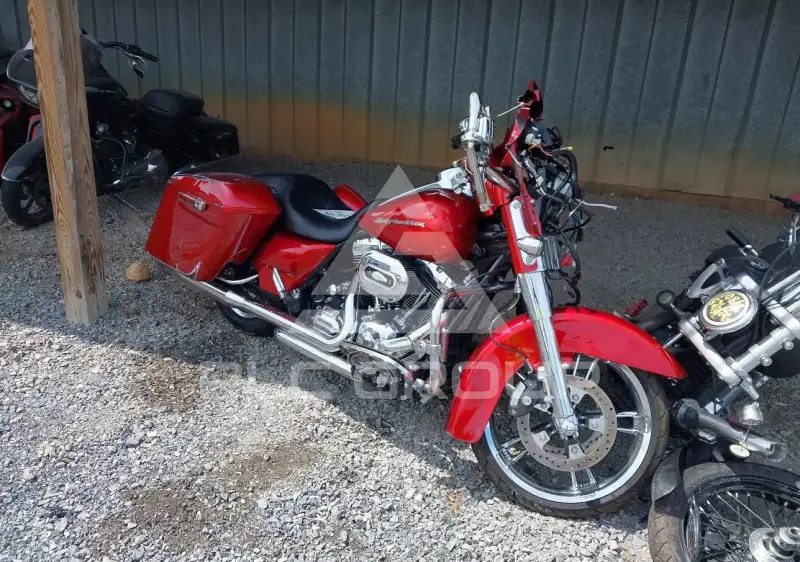 2013 Harley-Davidson FLHX фото