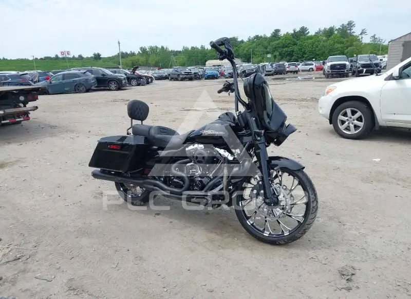 2013 Harley-Davidson FLHX фото