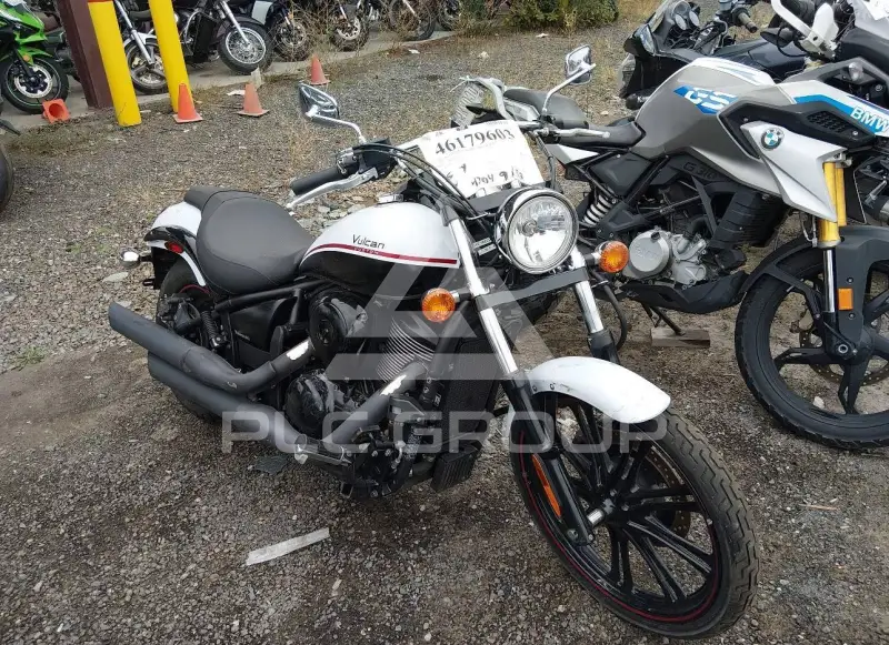 2013 Kawasaki VN900 photo