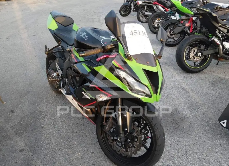 2013 Kawasaki ZX636 фото