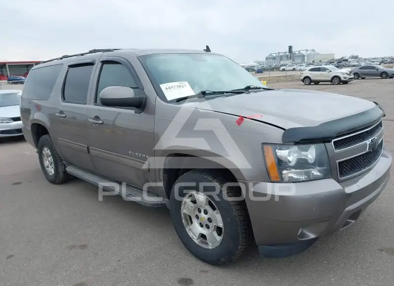 2013 Chevrolet Suburan photo