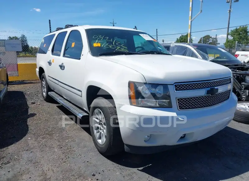 2013 Chevrolet Suburan фото