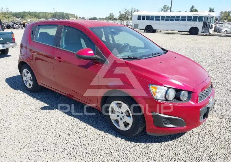 2013 Chevrolet Sonic фото