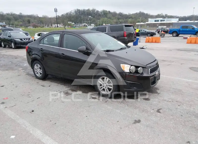 2013 Chevrolet Sonic photo