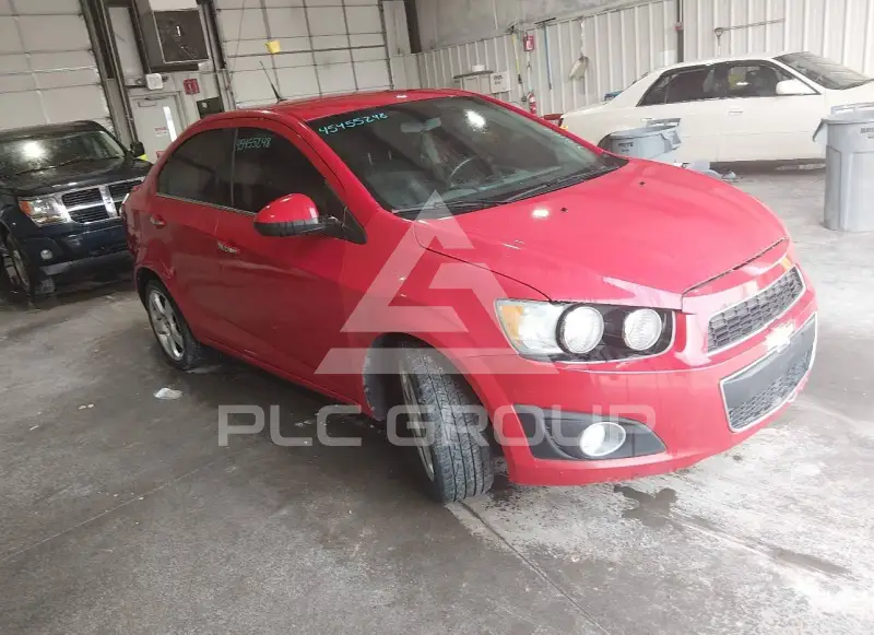 2013 Chevrolet Sonic фото