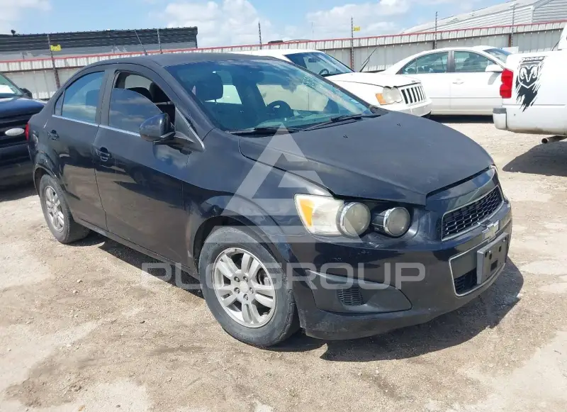 2013 Chevrolet Sonic фото