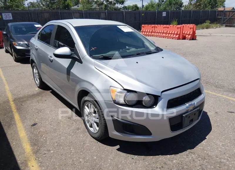 2013 Chevrolet Sonic photo