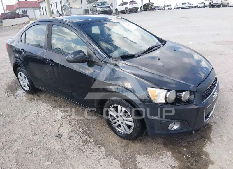2013 Chevrolet Sonic photo