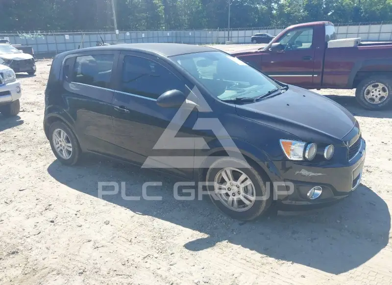 2013 Chevrolet Sonic фото