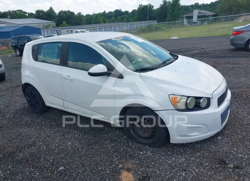 2013 Chevrolet Sonic фото