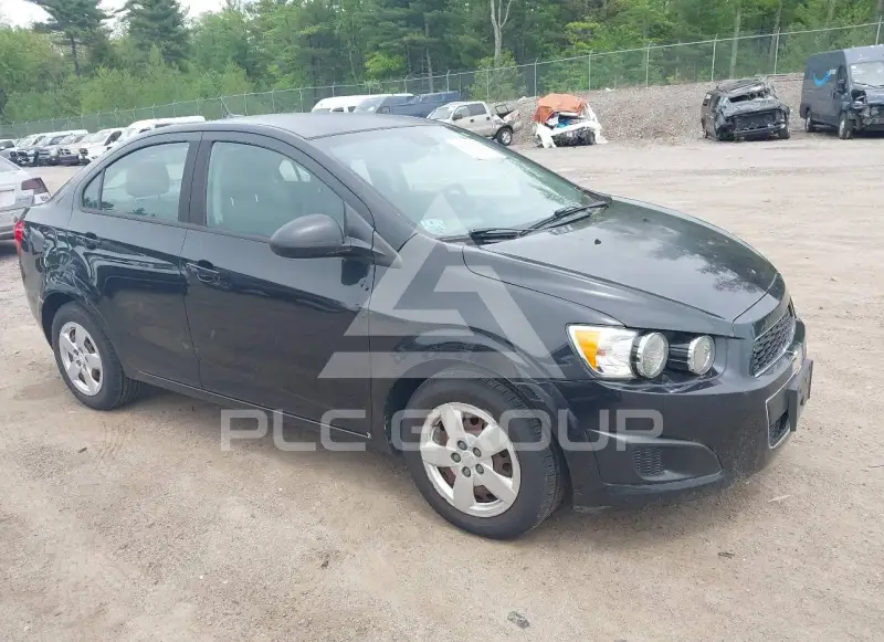 2013 Chevrolet Sonic photo