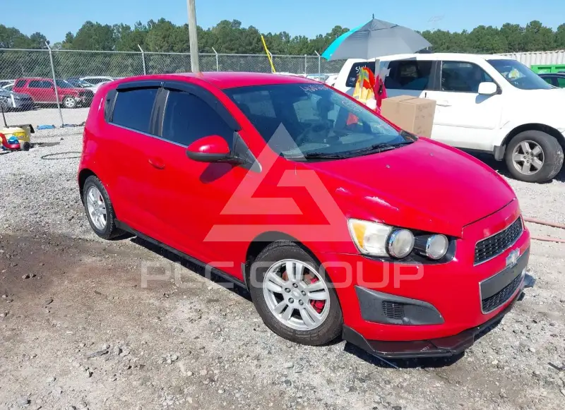 2013 Chevrolet Sonic photo