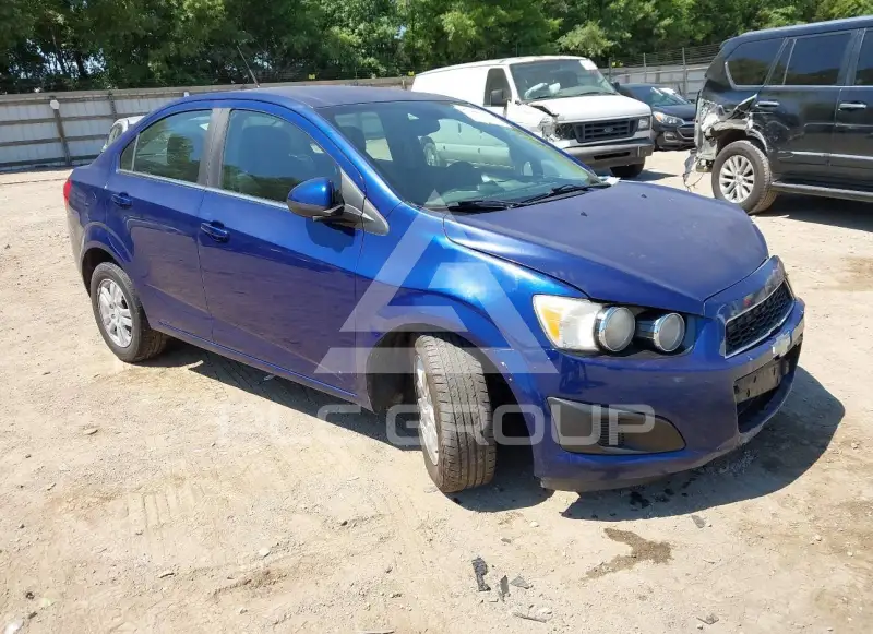 2013 Chevrolet Sonic фото