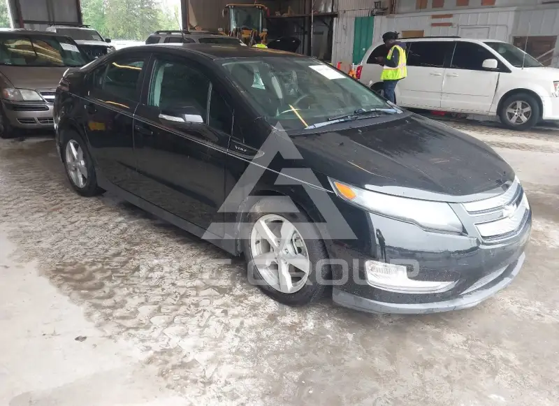 2013 Chevrolet Volt фото