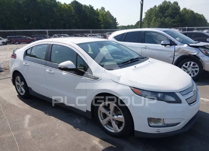 2013 Chevrolet Volt фото