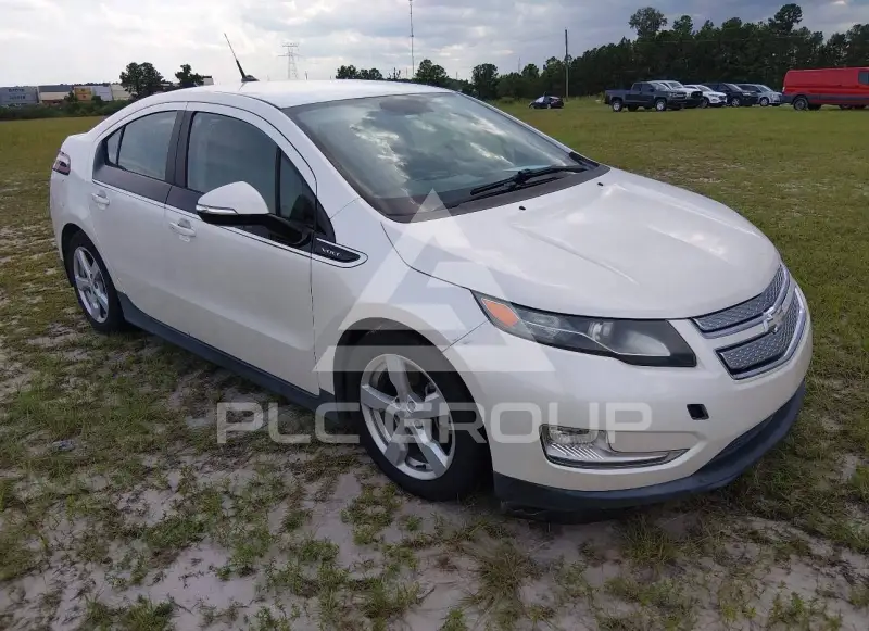 2013 Chevrolet Volt фото