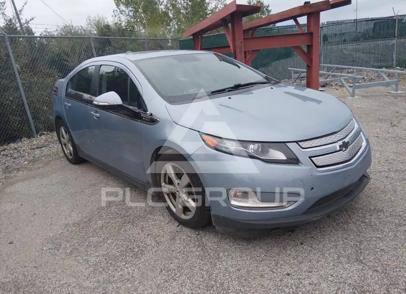 2013 Chevrolet Volt фото