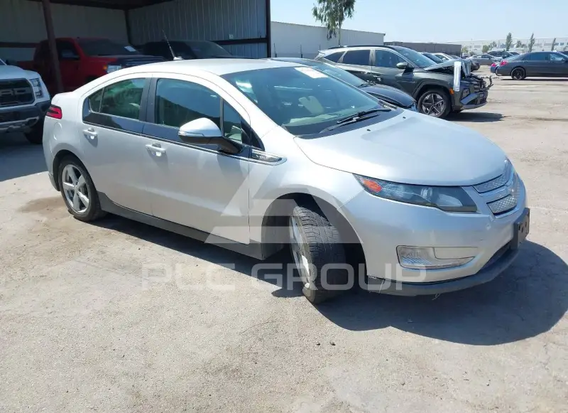 2013 Chevrolet Volt фото