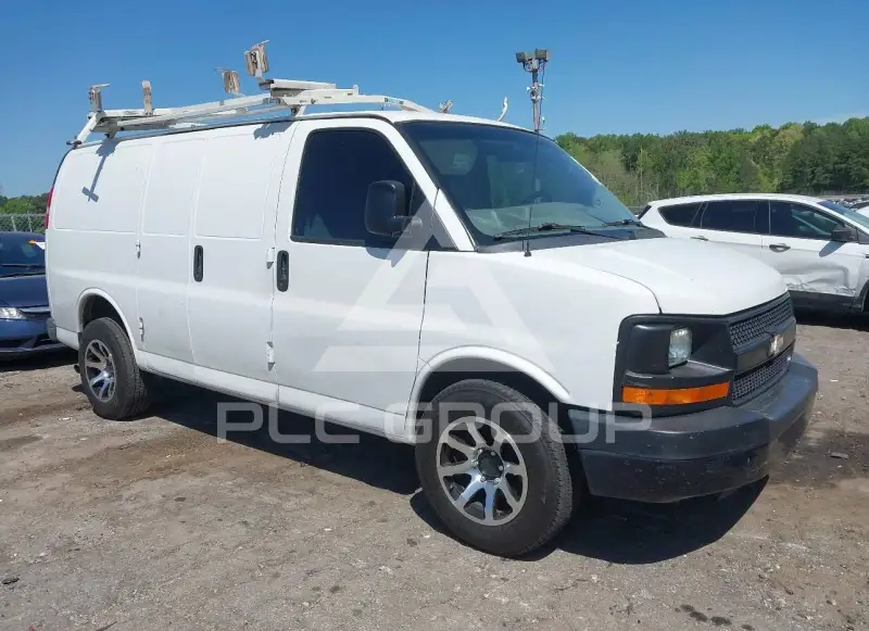 2013 Chevrolet Express photo