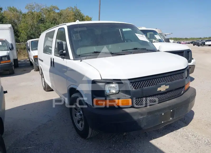 2013 Chevrolet Express фото
