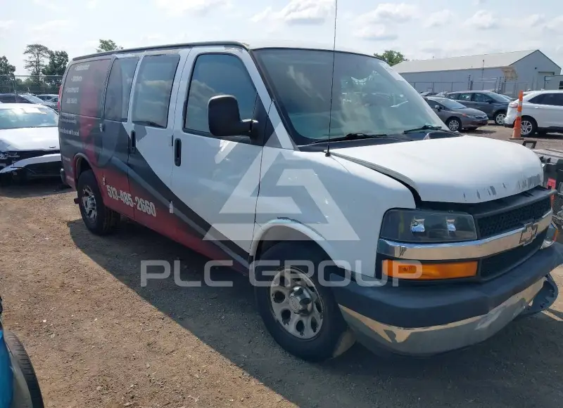 2013 Chevrolet Express photo