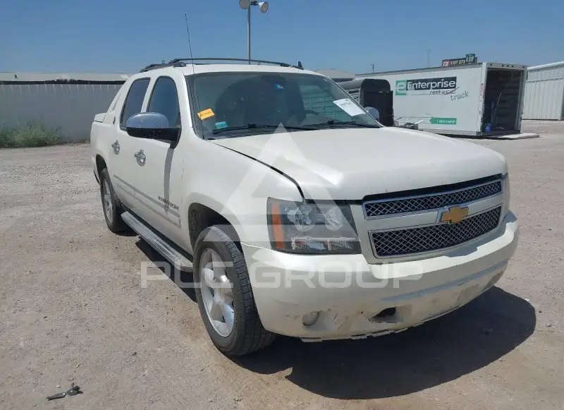 2013 Chevrolet Avalanche фото