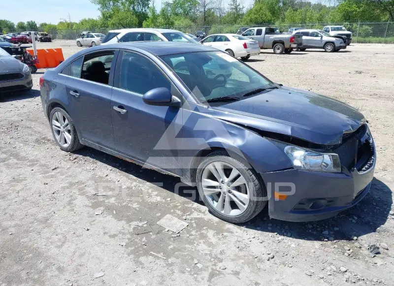 2013 Chevrolet Cruze фото