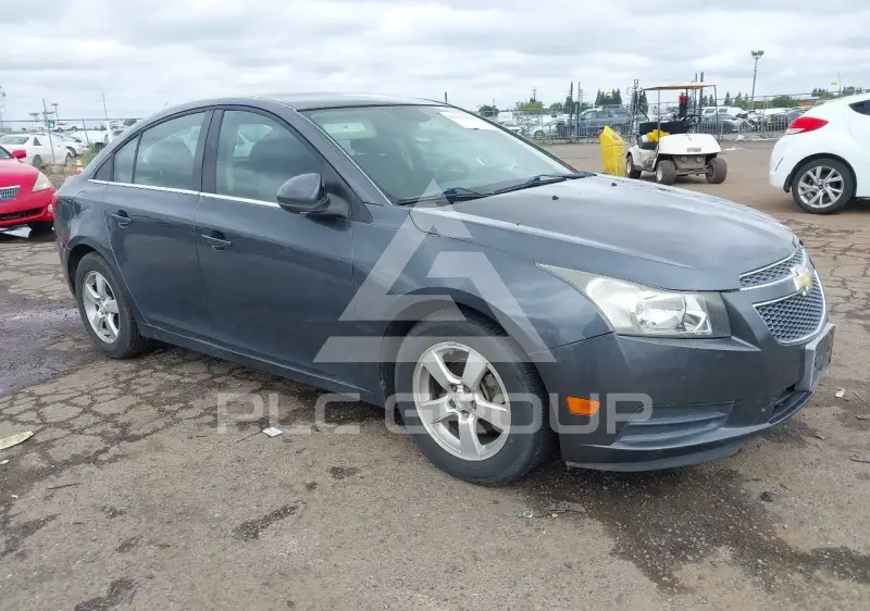 2013 Chevrolet Cruze фото