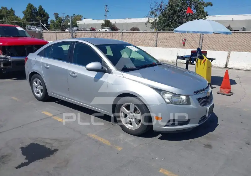 2013 Chevrolet Cruze фото