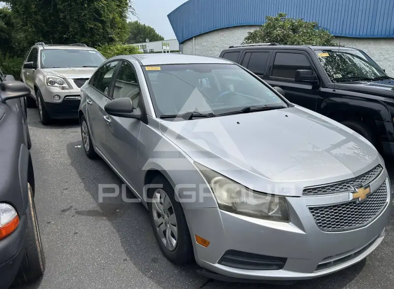 2013 Chevrolet Cruze фото