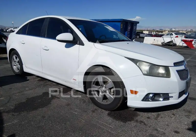 2013 Chevrolet Cruze фото