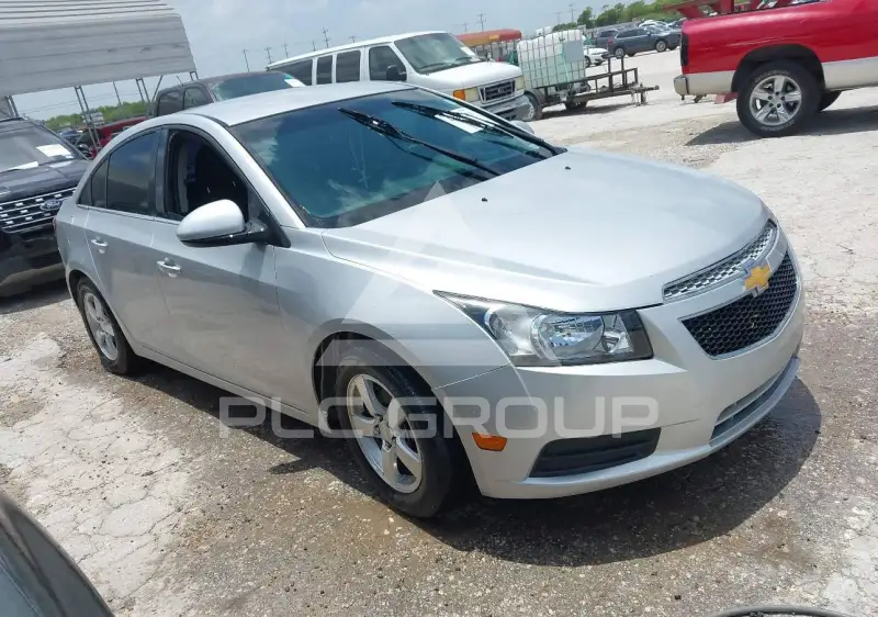 2013 Chevrolet Cruze photo