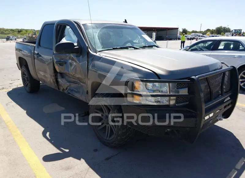 2013 Chevrolet Silverado photo