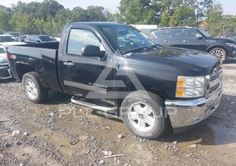 2013 Chevrolet Silverado photo