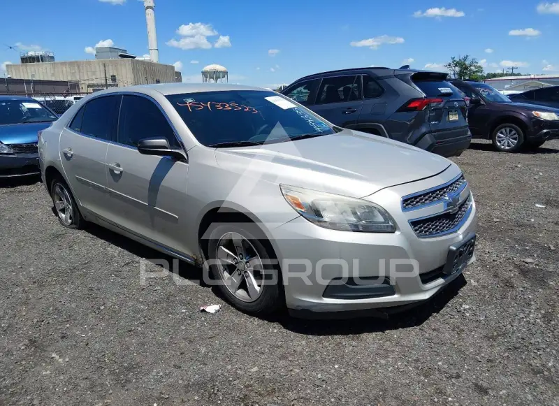 2013 Chevrolet Malibu photo
