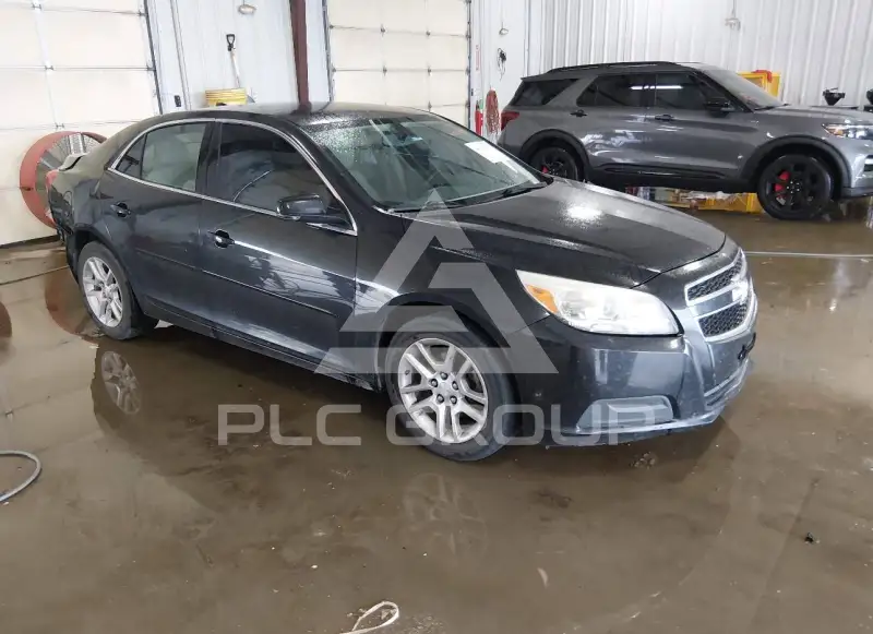 2013 Chevrolet Malibu photo