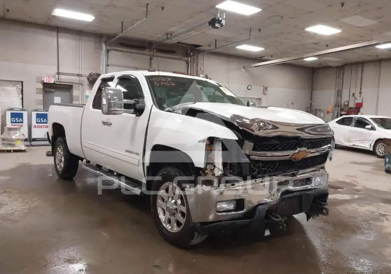 2013 Chevrolet Silverado photo