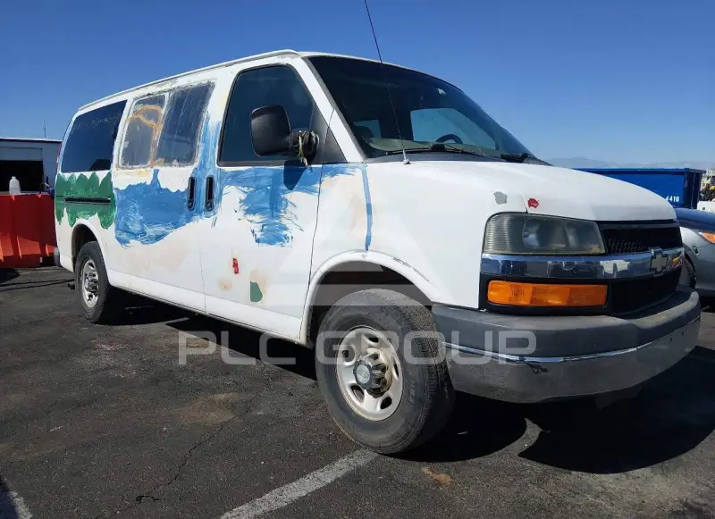 2013 Chevrolet Express фото