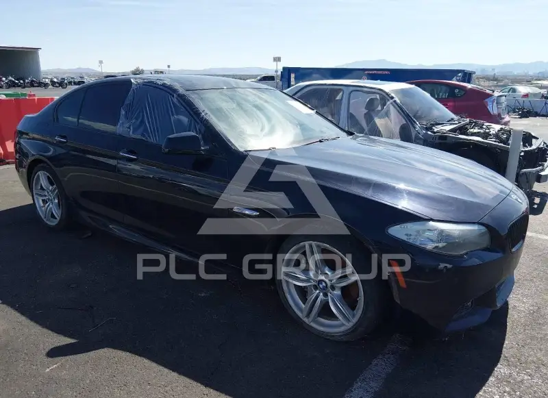 2013 BMW 550 фото