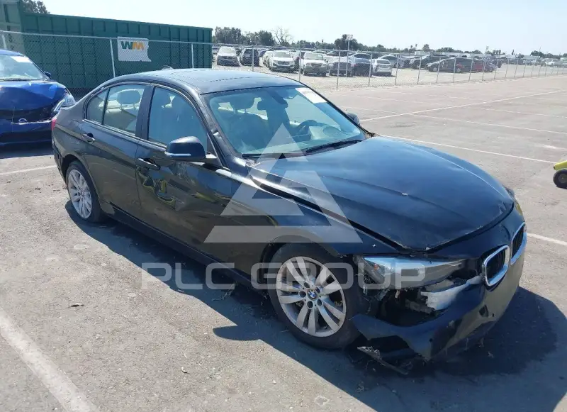 2013 BMW 330 photo
